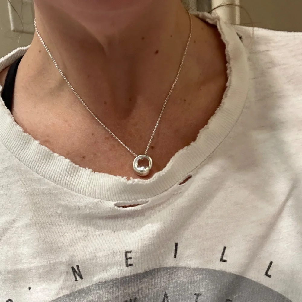 Tiffany & Co. SIlver Elsa Peretti Circle Necklace - Picture 3 of 5